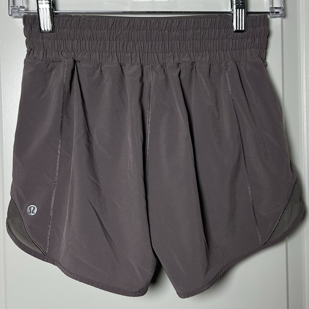 Lululemon Dusty Purple Built-In Liner Smocked Waist Lightweight Running Shorts - Picture 2 of 2